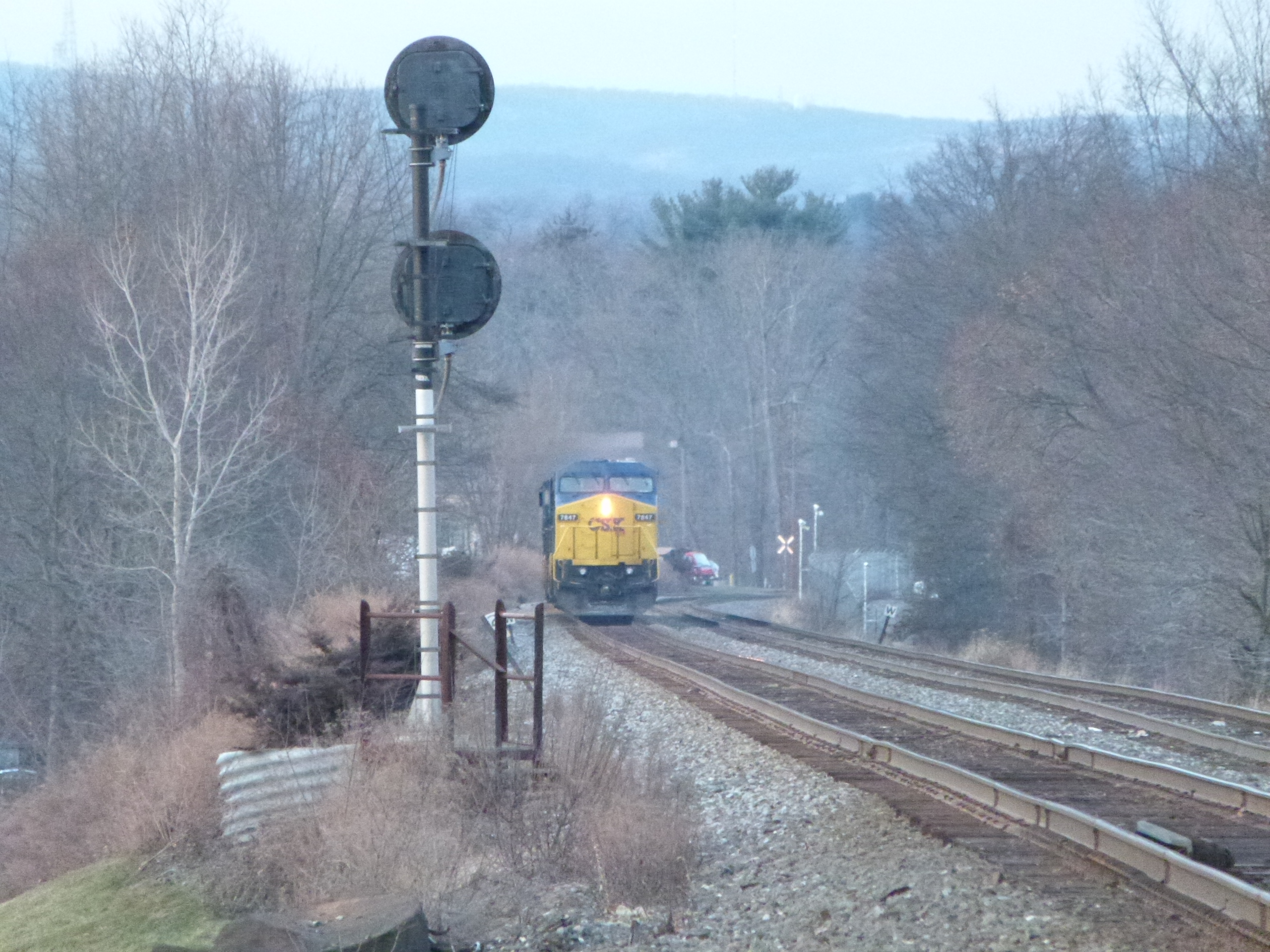 CSX 7847 trails on CSX Q15916!